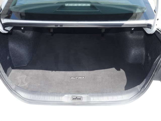 Used 2024 Nissan Altima 2.5 SV FWD image 8