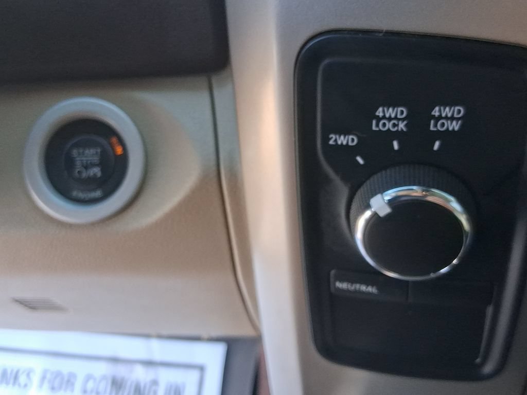 Used 2014 RAM 2500 Laramie AWD/4WD image 15