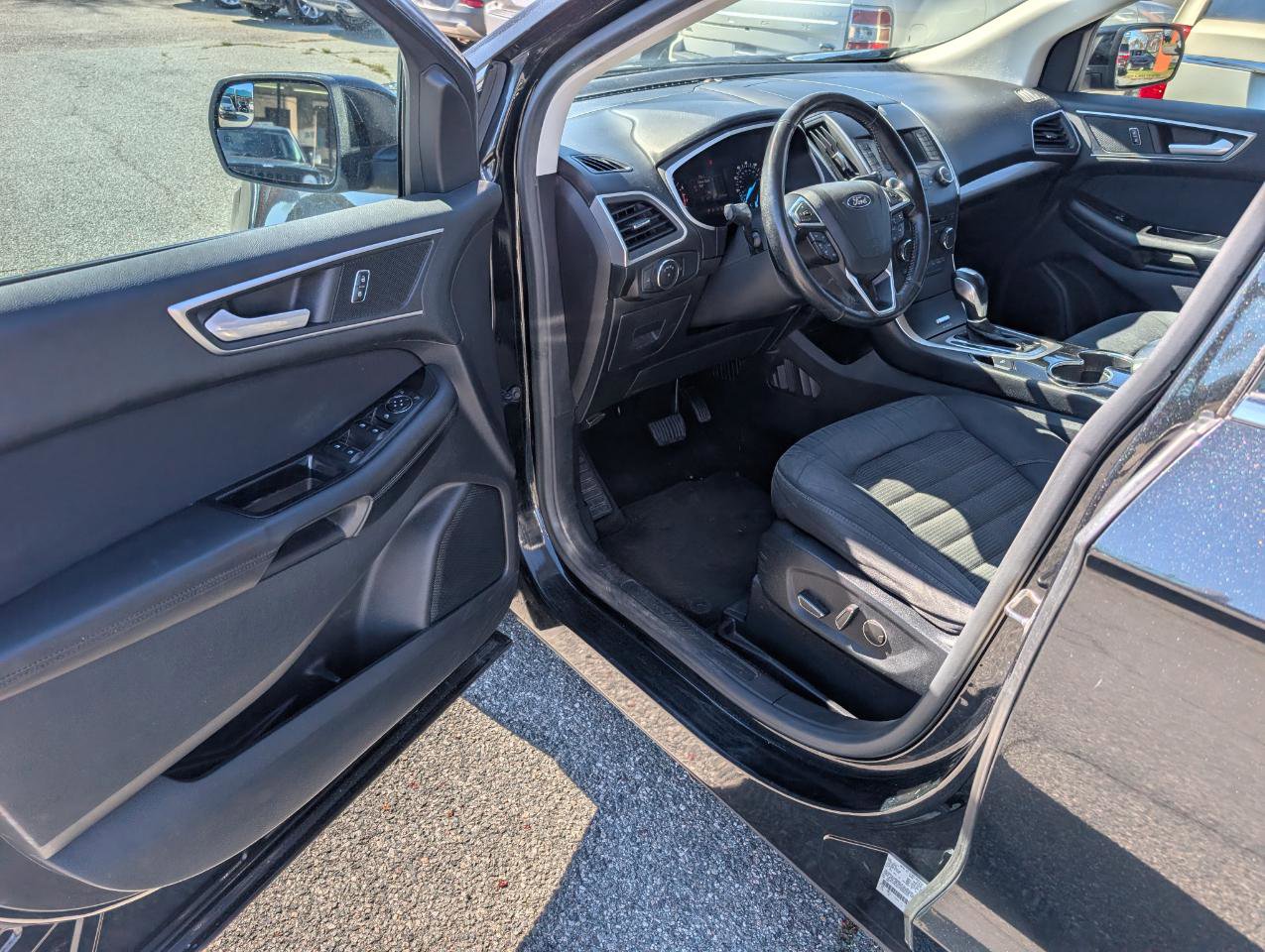 Used 2015 Ford Edge SEL AWD/4WD image 14