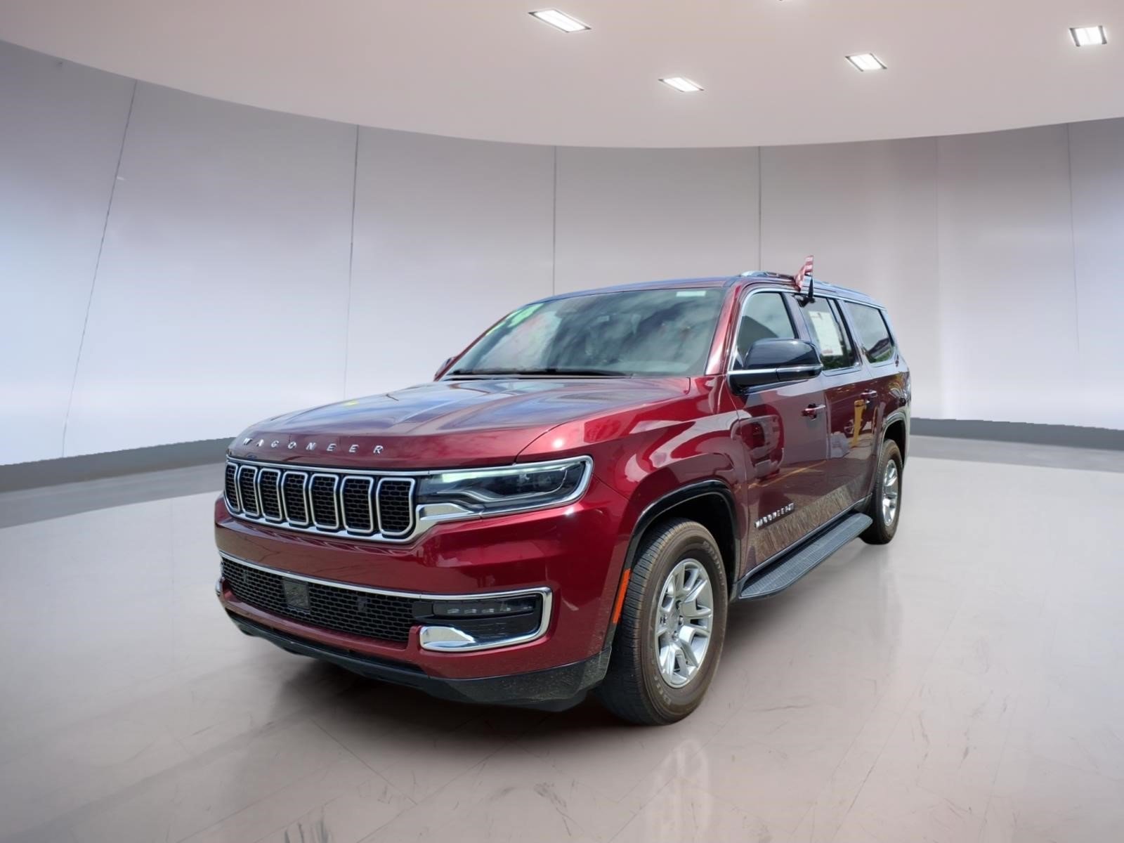 Used 2024 Jeep Wagoneer L 4WD image 2