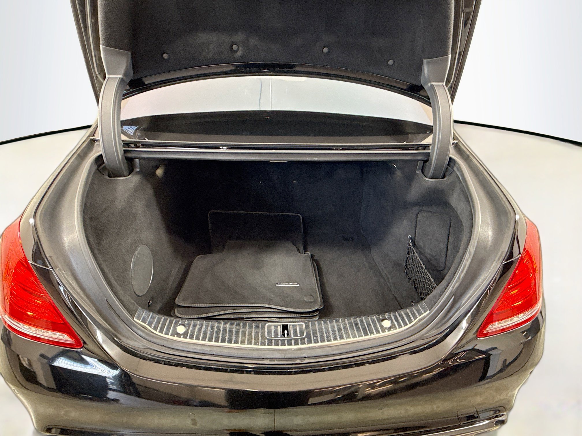 Used 2015 Mercedes-Benz S 65 AMG Sedan image 25