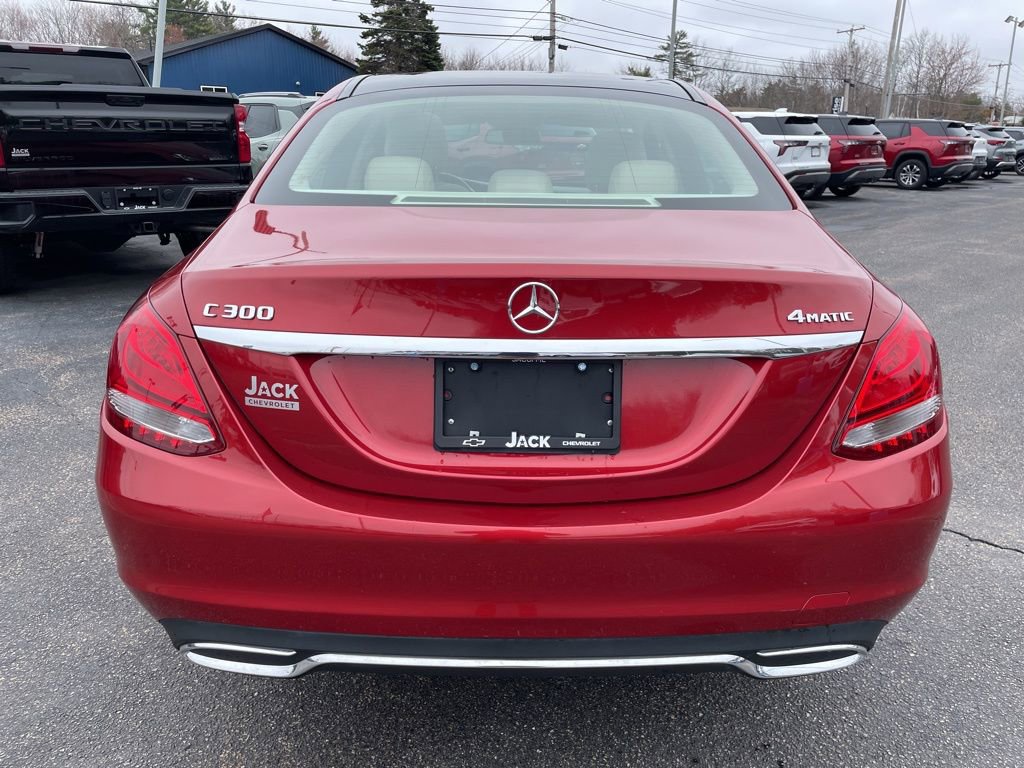Used 2017 Mercedes-Benz C 300 4MATIC Sedan image 5