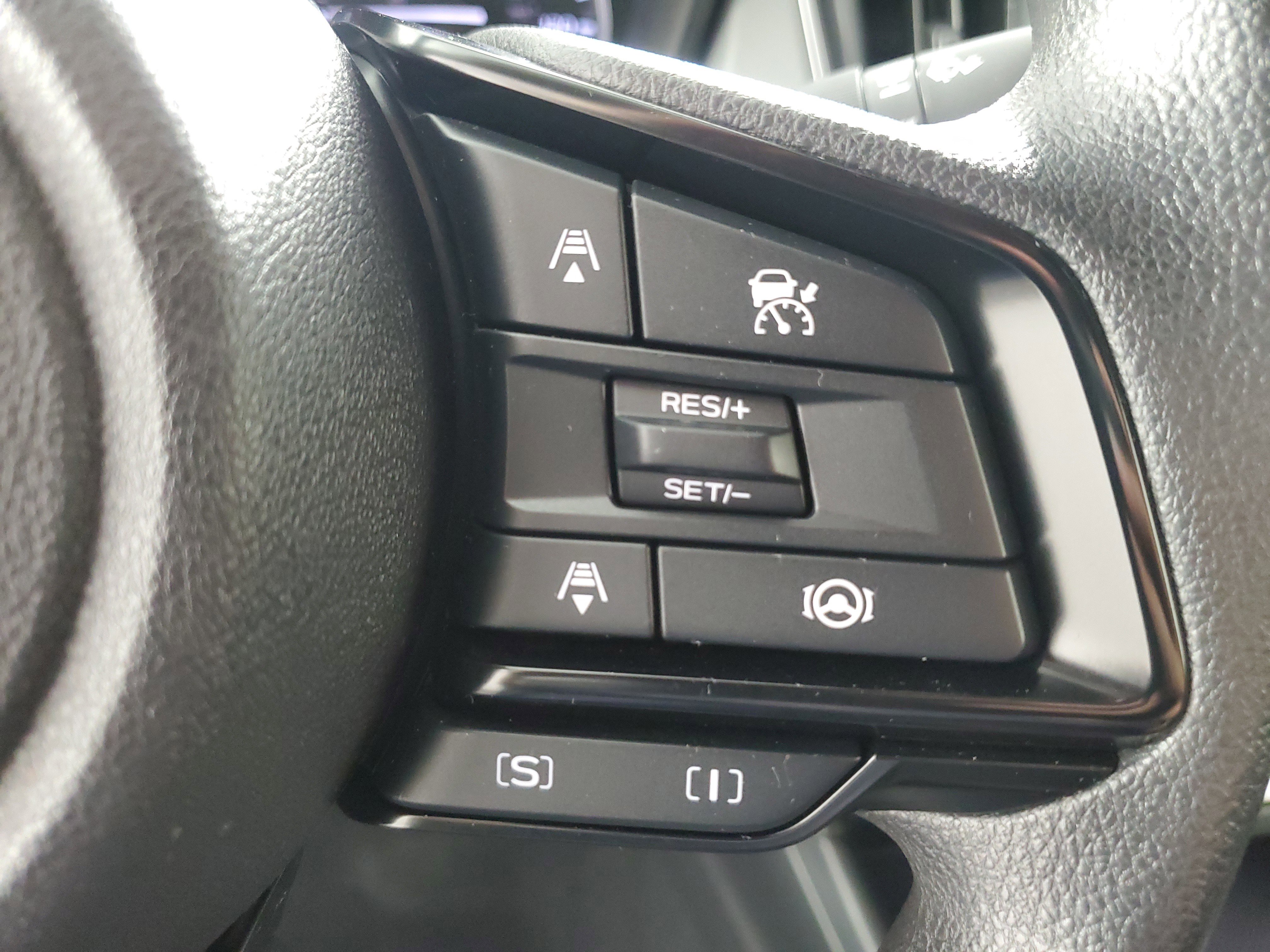 Used 2025 Subaru Crosstrek 2.5i Premium image 24