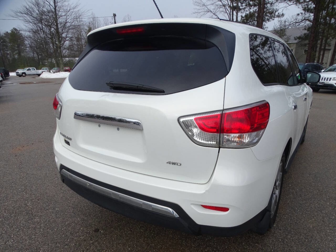 Used 2013 Nissan Pathfinder S image 8