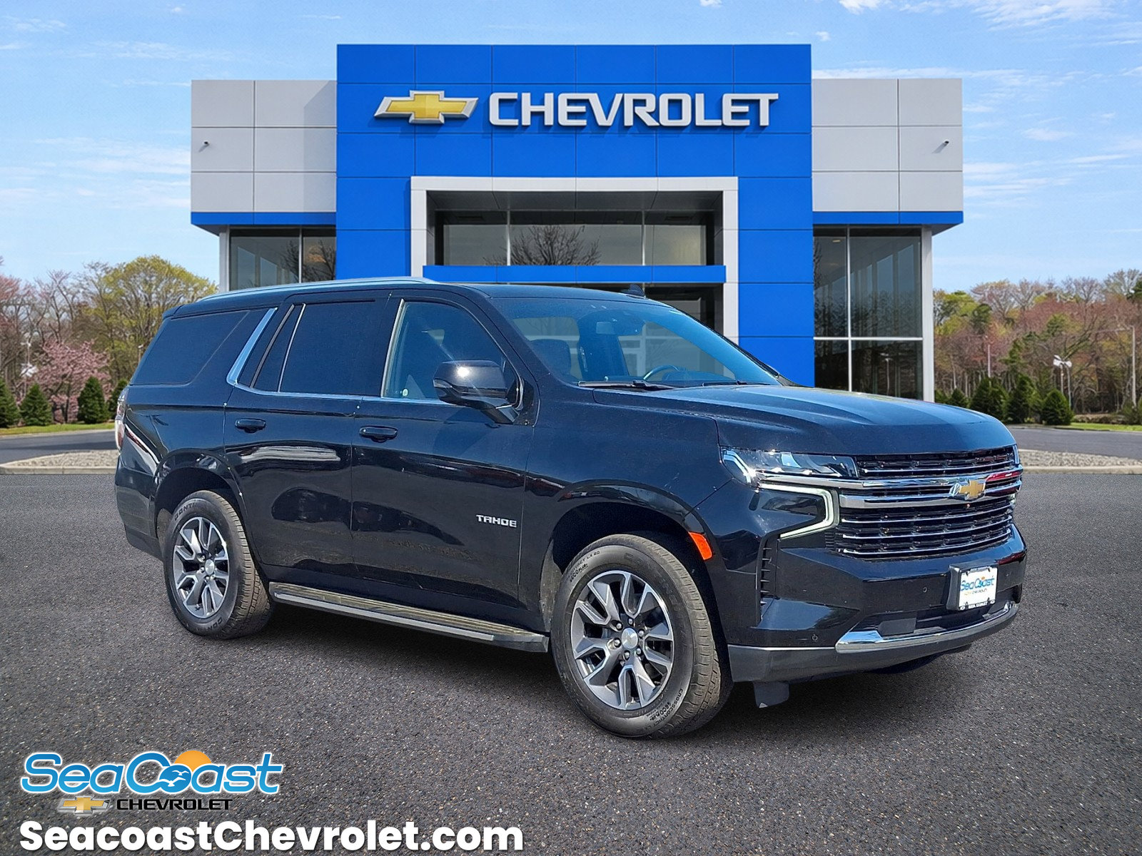 Certified 2022 Chevrolet Tahoe LT w/ LT Signature Package AWD/4WD image 1