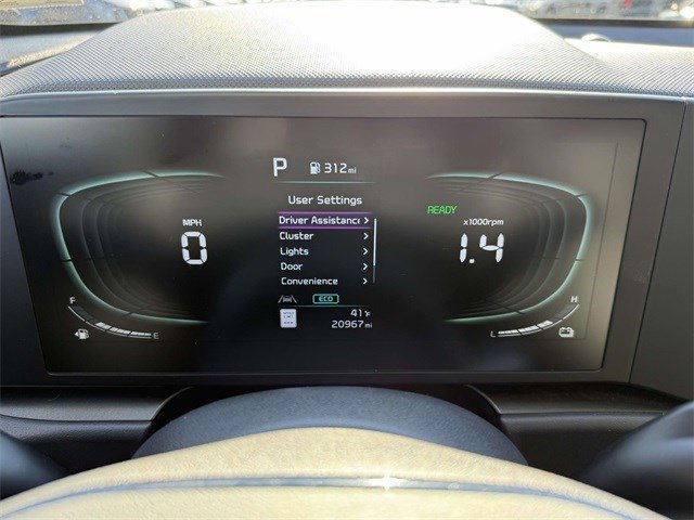 Used 2023 Kia Niro LX image 29