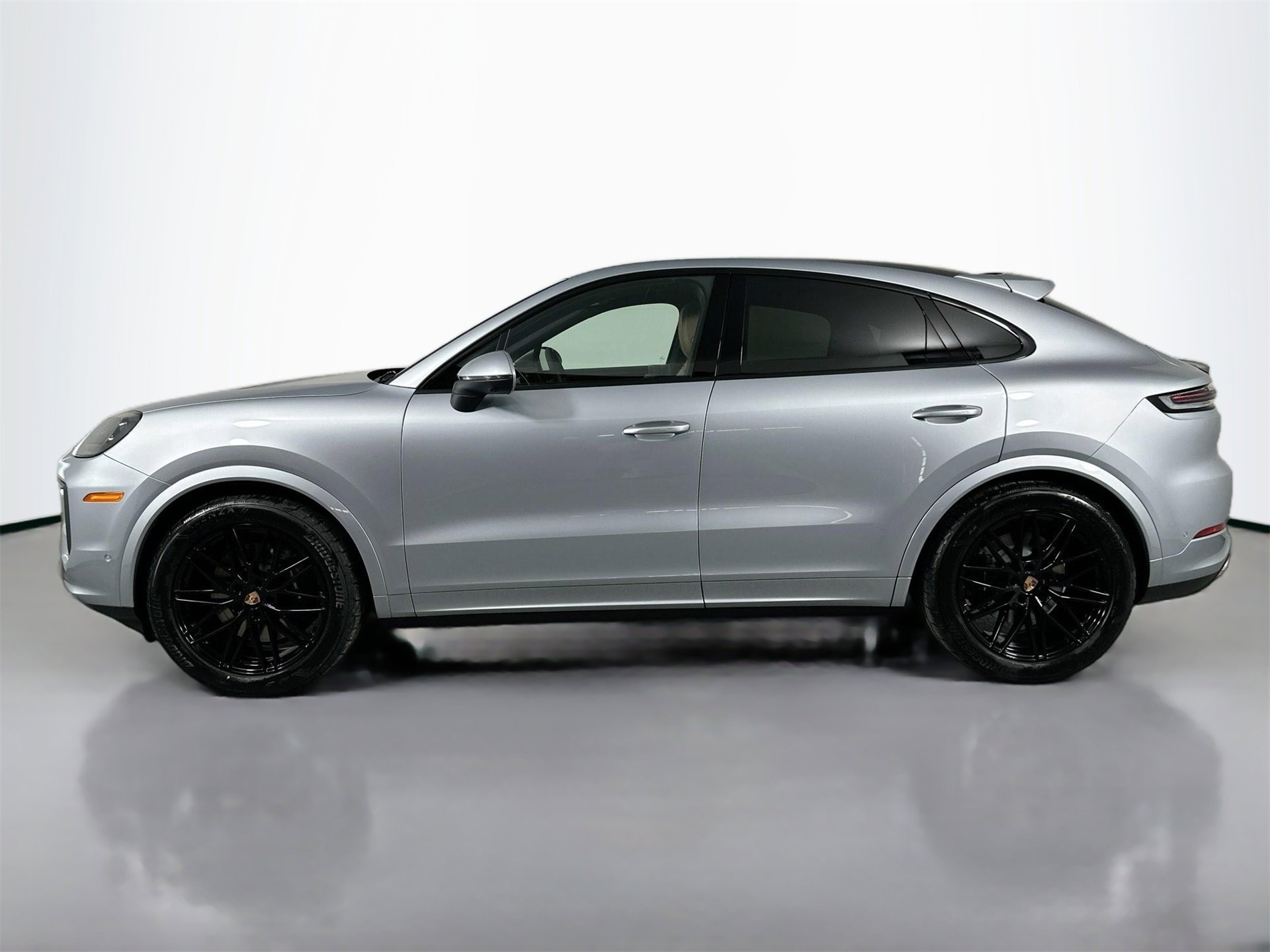 New 2026 Porsche Cayenne Coupe image 2