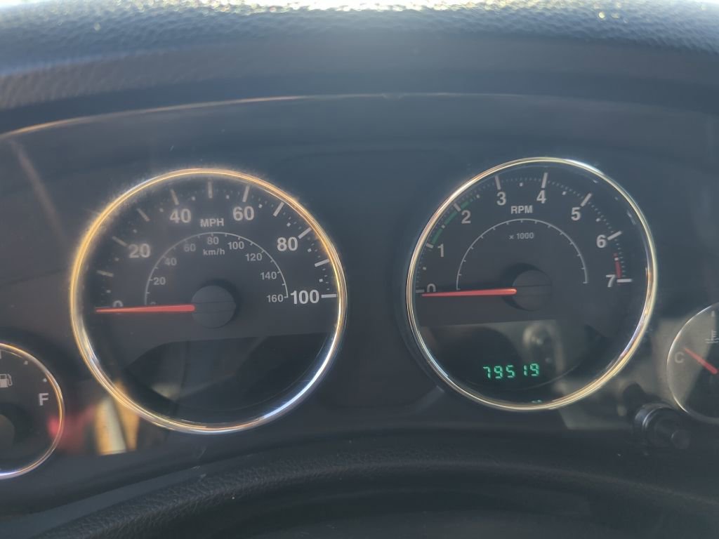 Used 2014 Jeep Wrangler Unlimited Sport image 12