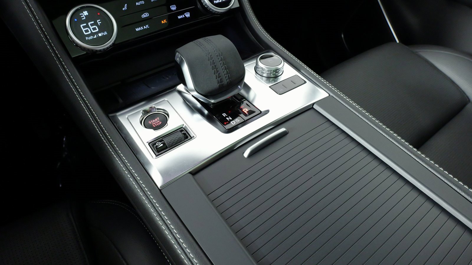 Used 2025 Jaguar F-PACE R-Dynamic S image 73