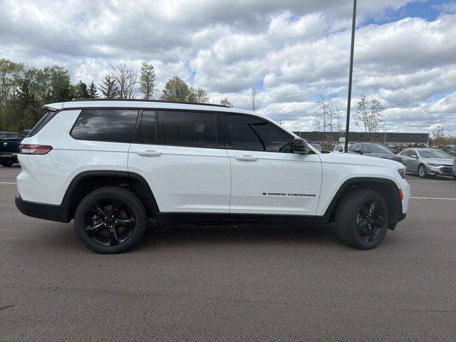 Certified 2024 Jeep Grand Cherokee L Limited w/ Black Appearance Package AWD/4WD image 6