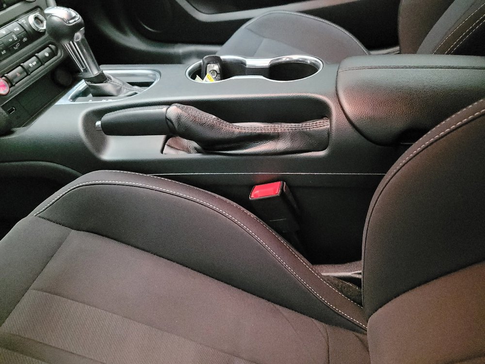 Used 2019 Ford Mustang Coupe image 26