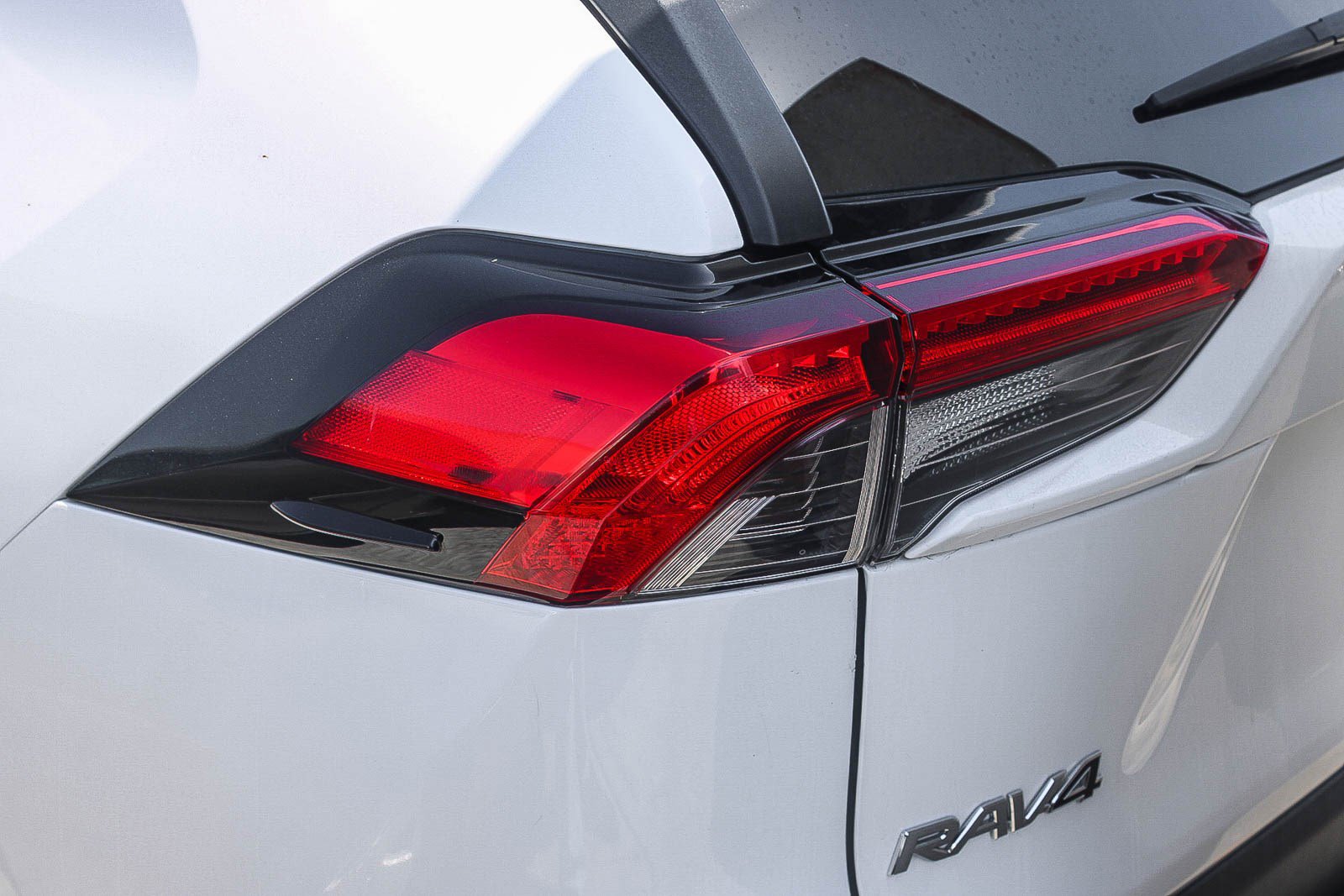 Used 2021 Toyota RAV4 XLE FWD image 11