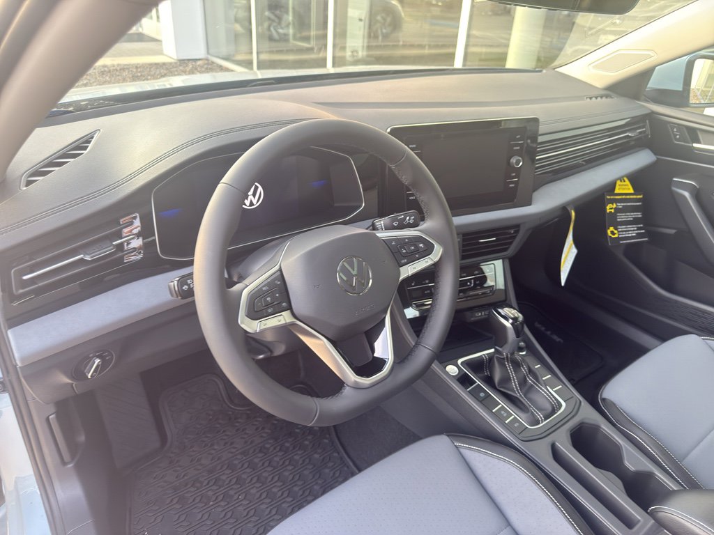 New 2026 Volkswagen Jetta SE image 9