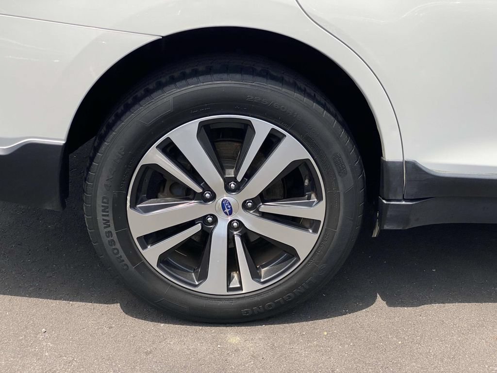 Used 2019 Subaru Outback 2.5i Limited AWD/4WD image 7