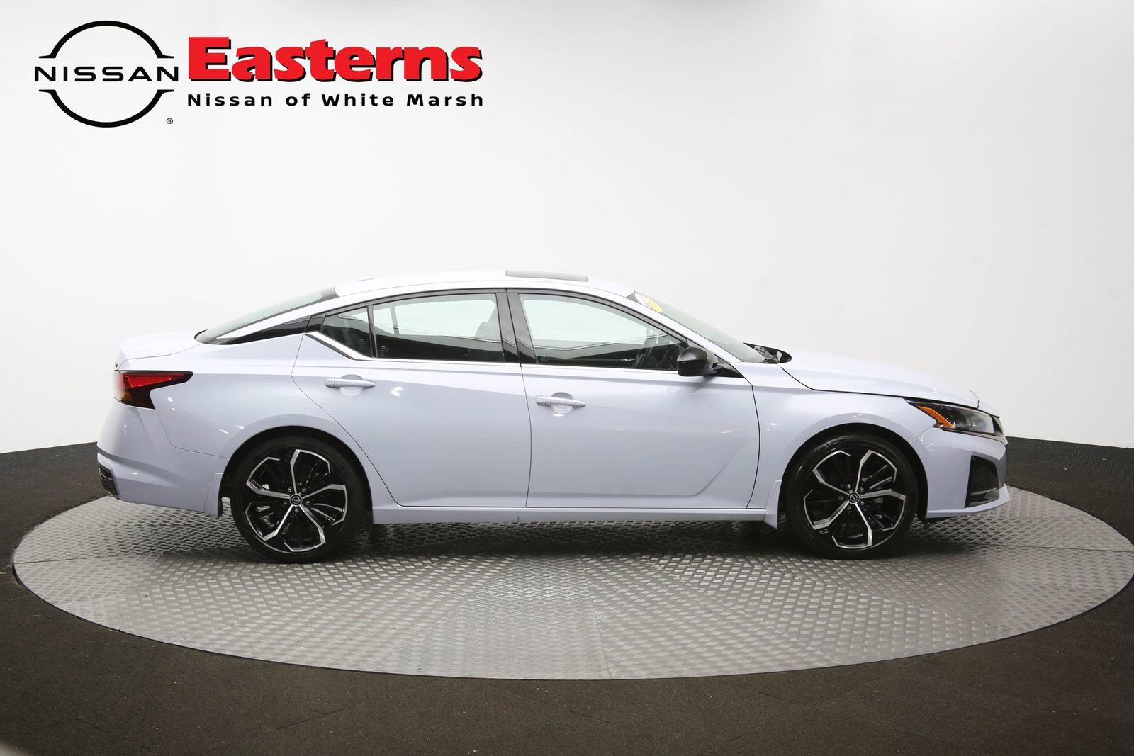 Used 2023 Nissan Altima 2.5 SR w/ SR Premium Package FWD image 45