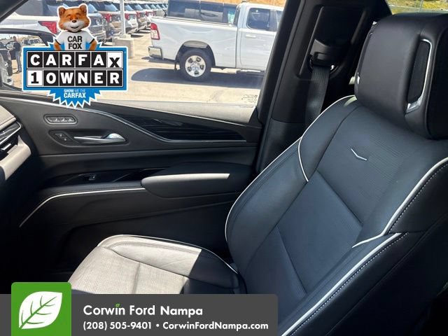 Used 2023 Cadillac Escalade ESV Sport w/ LPO, ONYX Package AWD/4WD image 14