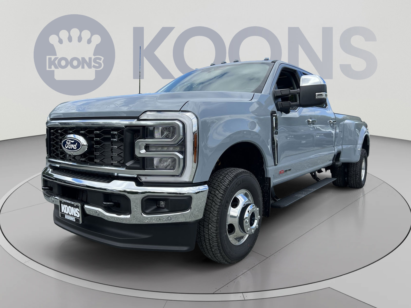 New 2027 Ford F350 Lariat w/ Lariat Ultimate Package