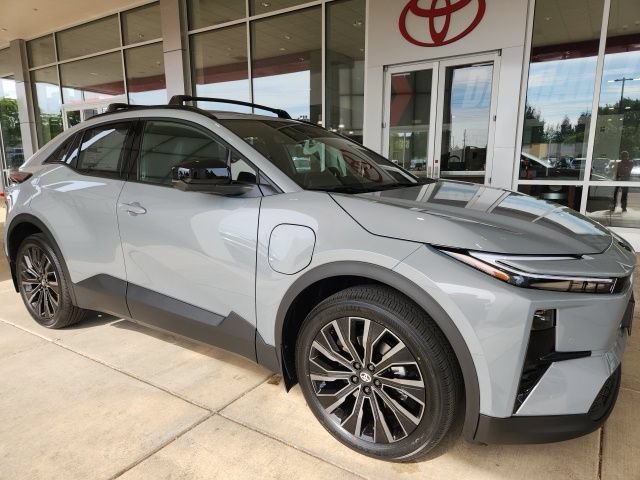 New 2026 Toyota C-HR AWD/4WD image 4