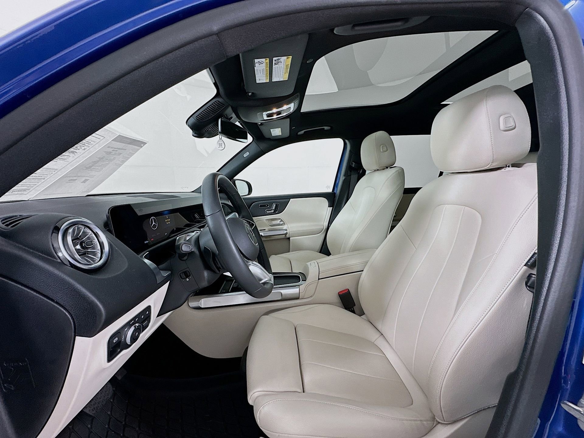 Certified 2025 Mercedes-Benz GLB 250 GLB 250 image 21