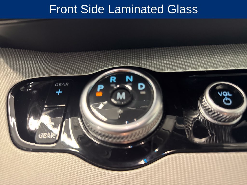 Certified 2025 Ford Expedition Active AWD/4WD image 28