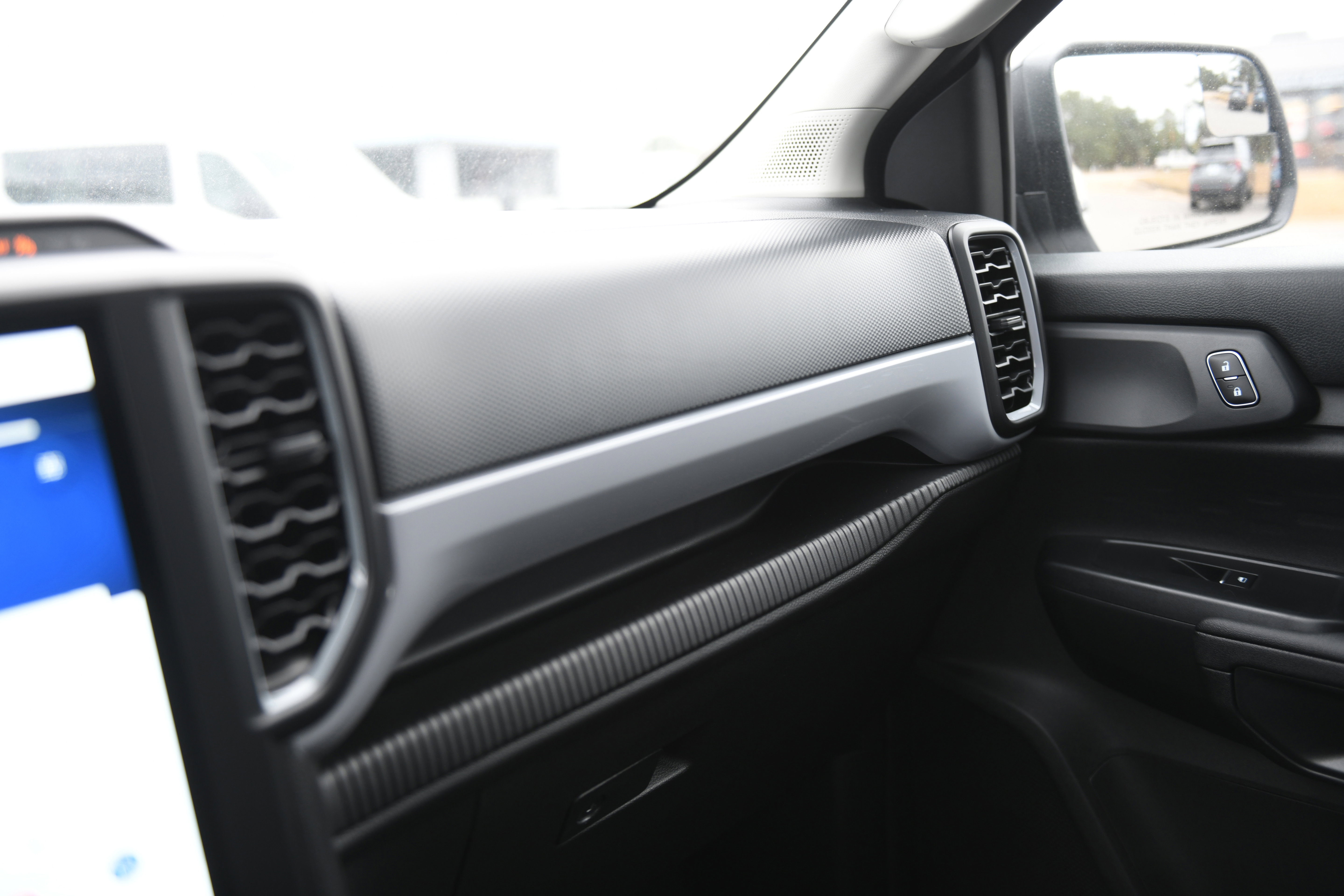 New 2025 Ford Ranger XL image 22