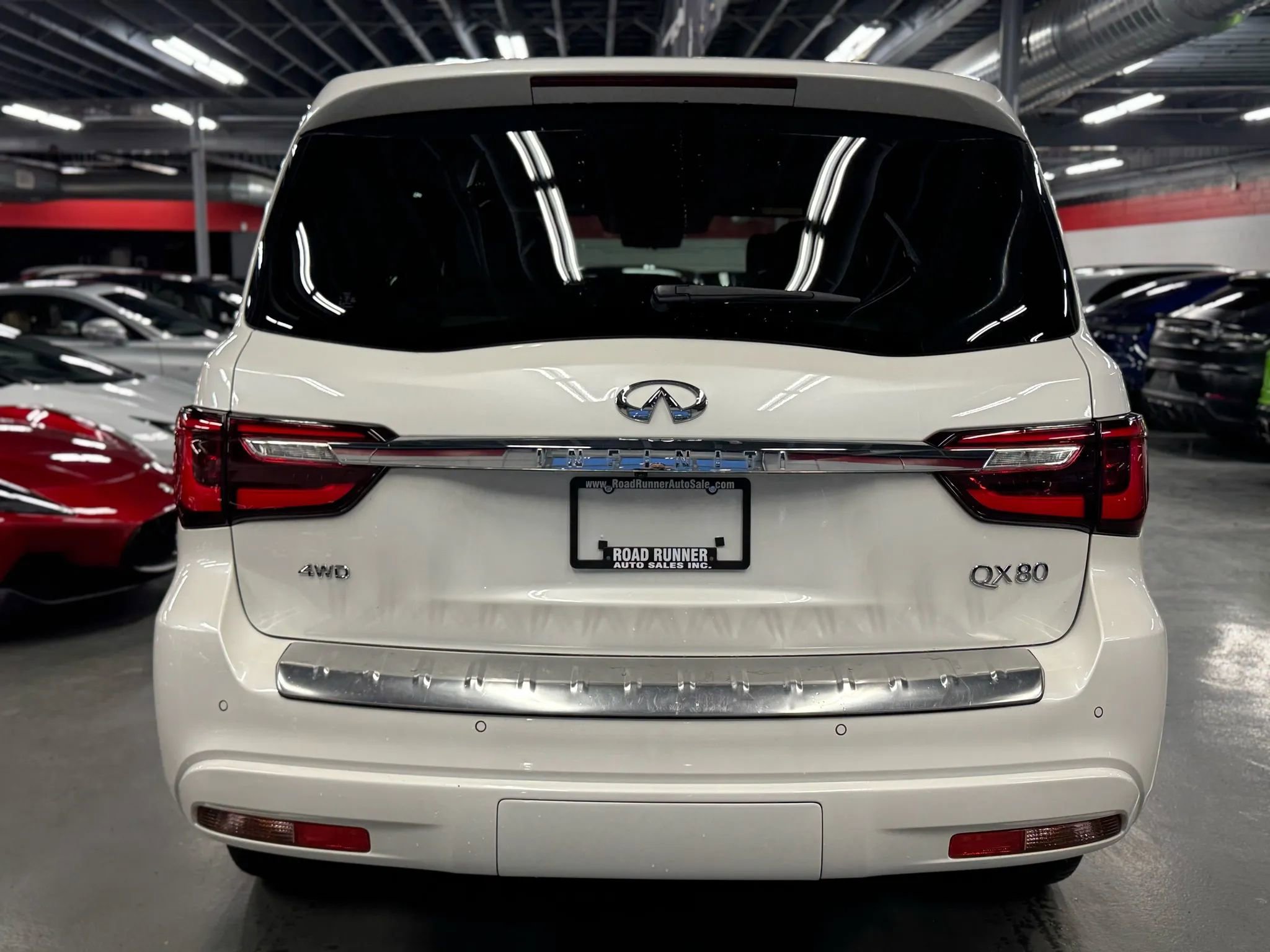 Used 2023 INFINITI QX80 Sensory w/ Cargo Package image 6