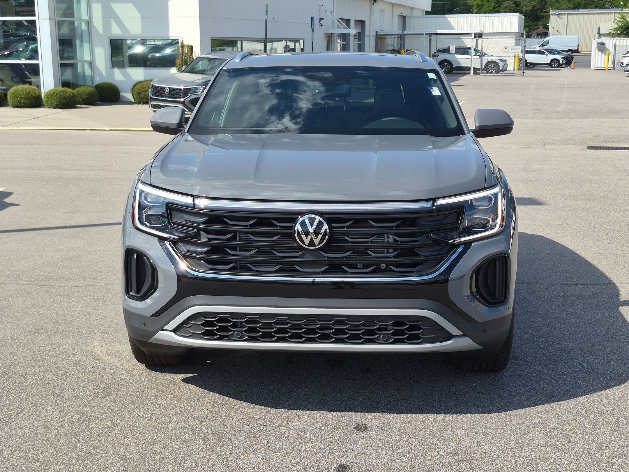 New 2026 Volkswagen Atlas Cross Sport SE FWD image 8