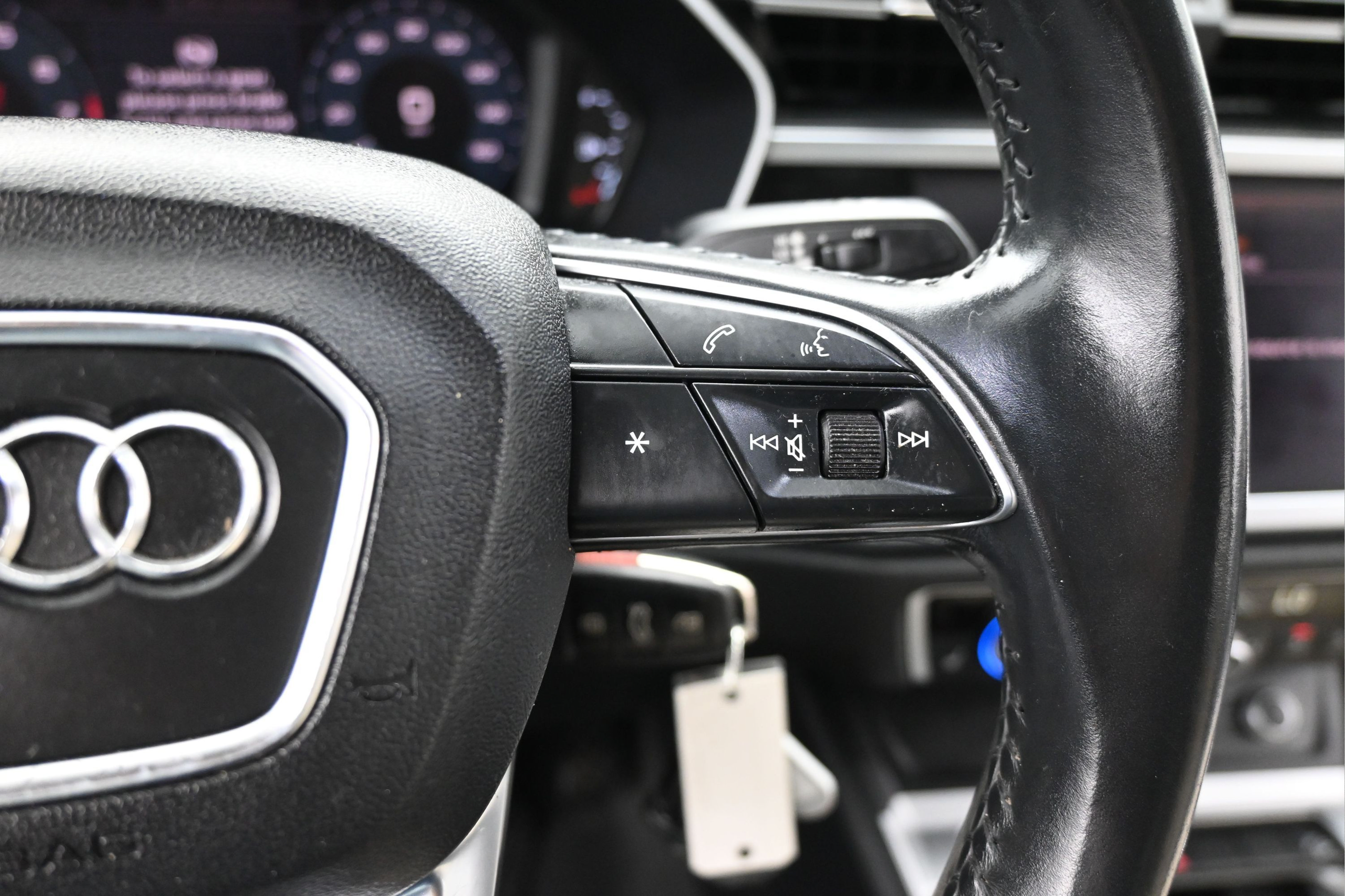 Used 2020 Audi Q3 2.0T Premium AWD/4WD image 15