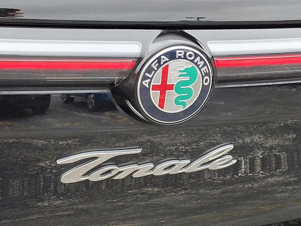 Used 2024 Alfa Romeo Tonale Veloce image 16
