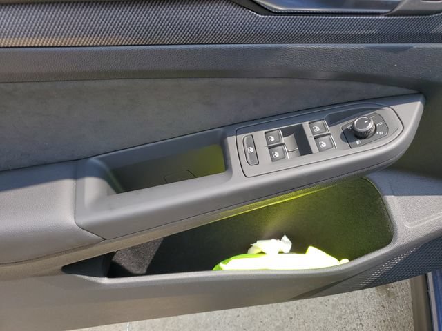 New 2026 Volkswagen GTI SE FWD image 19