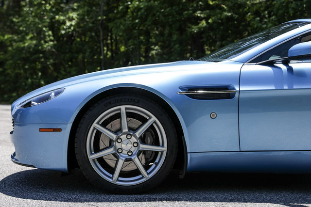 Used 2007 Aston Martin V8 Vantage Roadster RWD image 4