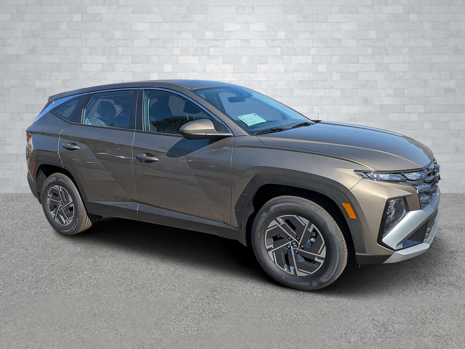 New 2026 Hyundai Tucson Blue SE image 2