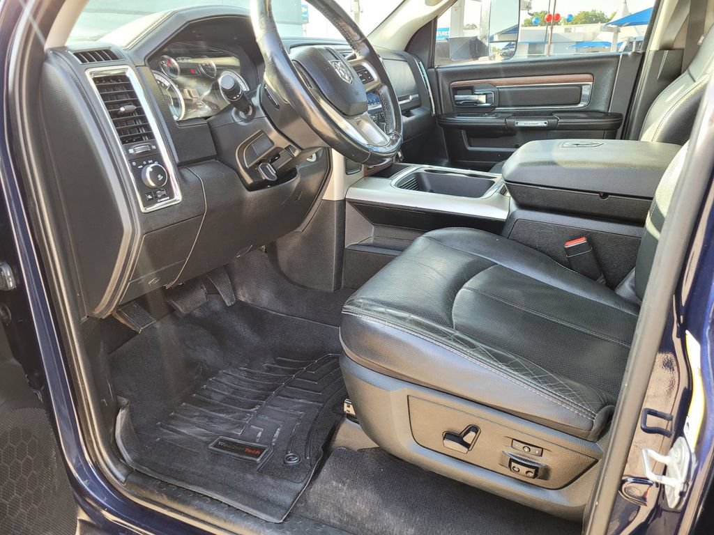 Used 2018 RAM 2500 Laramie AWD/4WD image 2