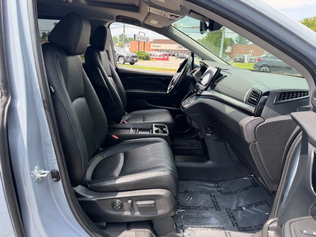 Used 2023 Honda Odyssey Touring image 14