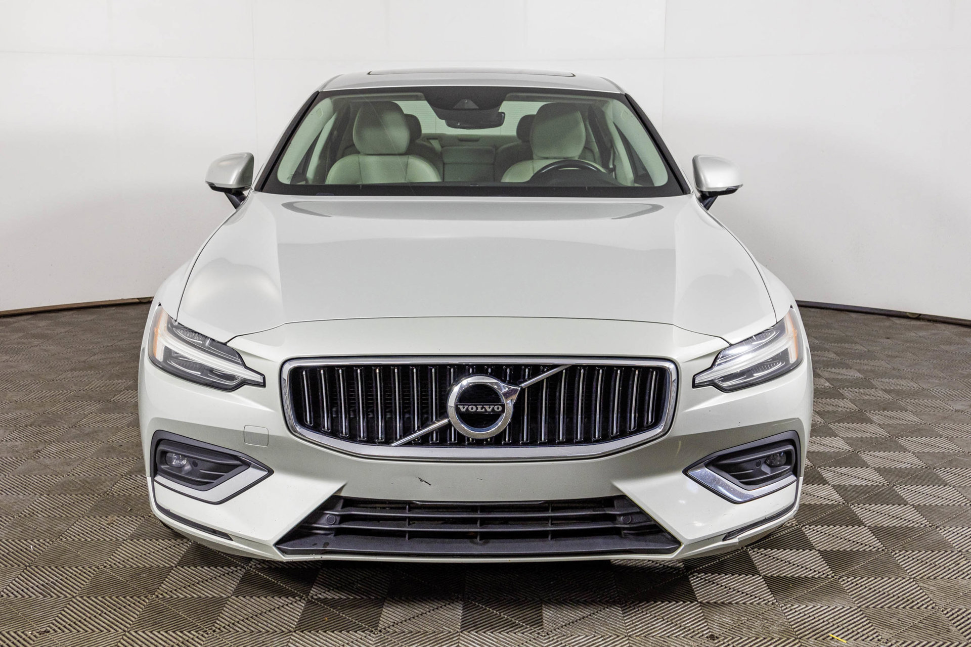 Used 2019 Volvo S60 T5 Inscription FWD image 14