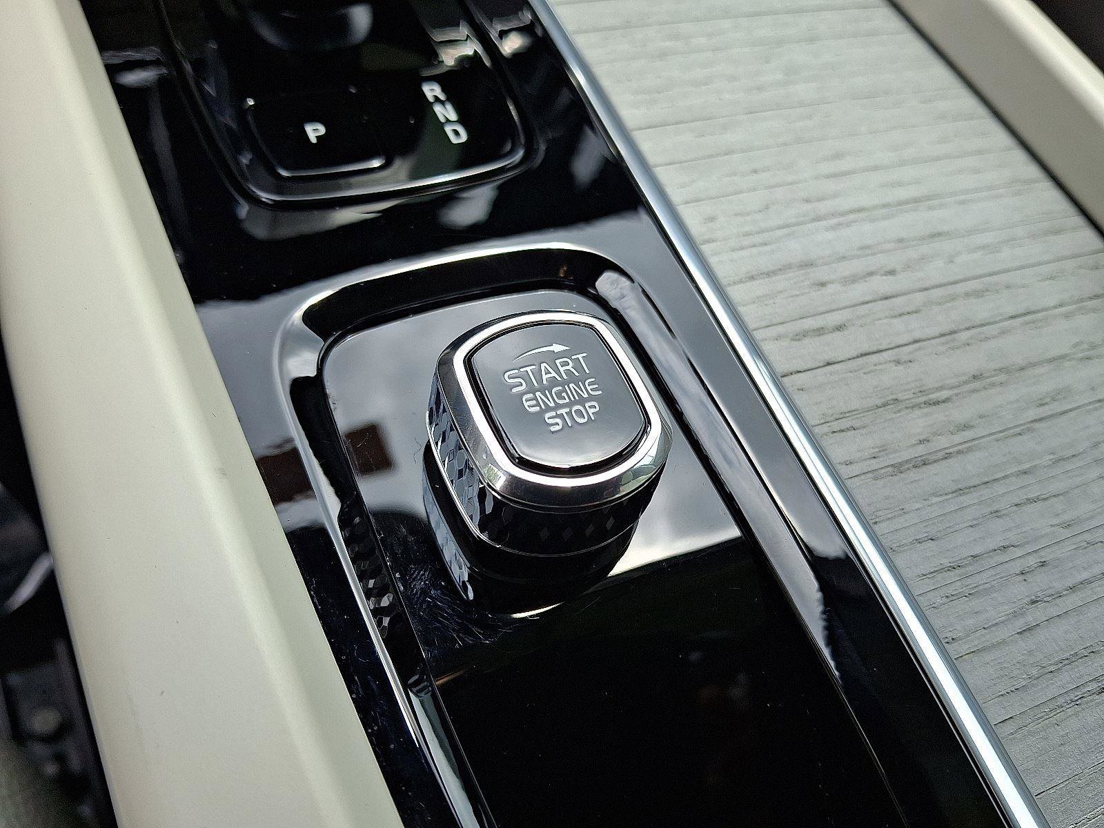 Certified 2024 Volvo V60 B5 Cross Country Plus w/ Protection Package Premier image 24