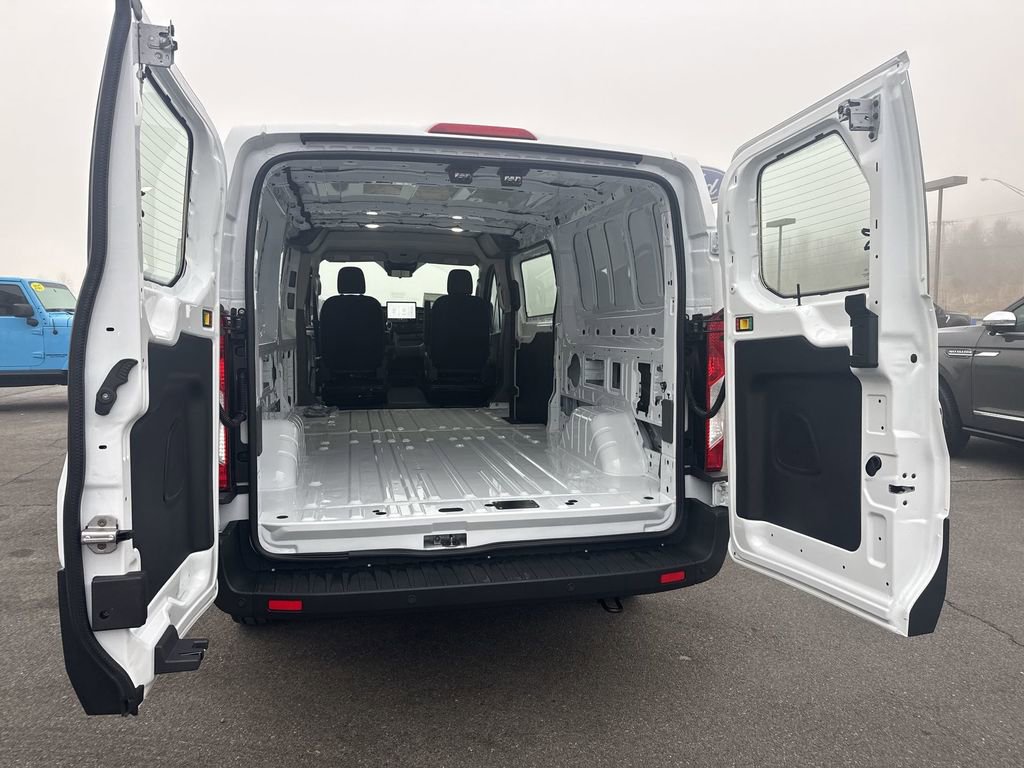 New 2026 Ford Transit 250 Low Roof AWD image 30