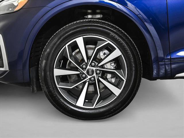 Used 2022 Audi Q5 2.0T Premium Plus w/ Premium Plus Package AWD/4WD image 25