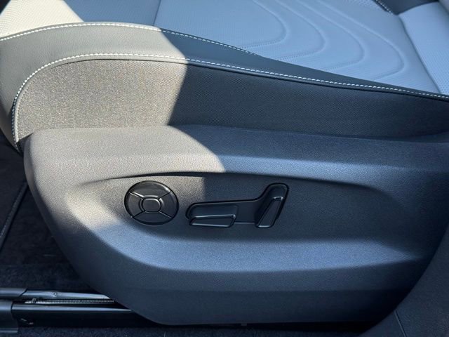 New 2026 Volkswagen Tiguan SE AWD/4WD image 11