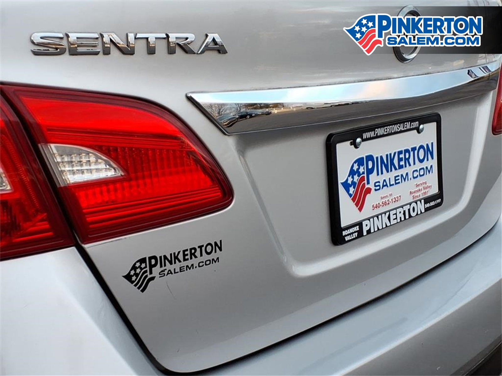 Used 2016 Nissan Sentra S image 31