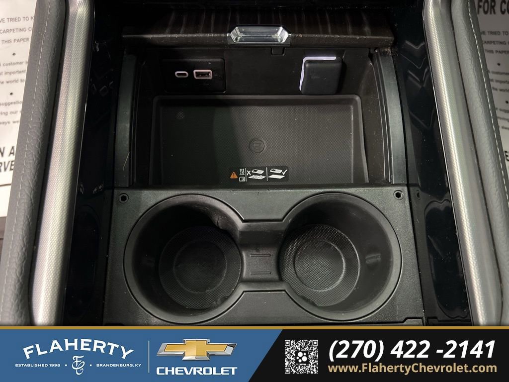 Used 2023 GMC Yukon XL Denali image 34