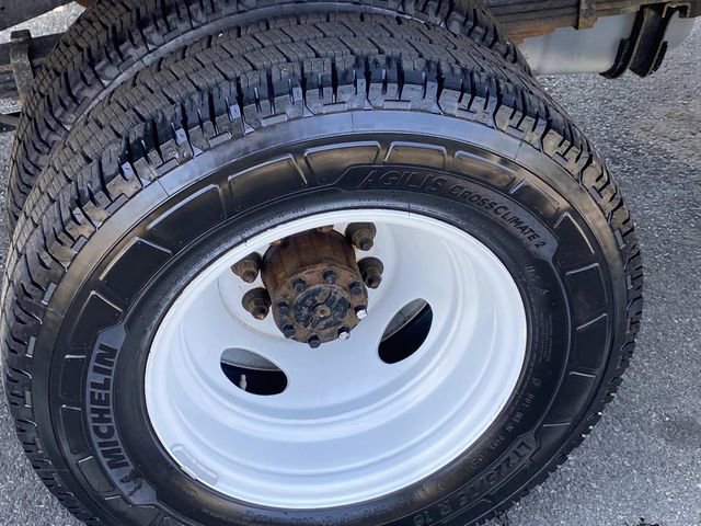 Used 2024 Ford E-450 and Econoline 450 Super Duty w/ Power Windows & Locks Group RWD image 28