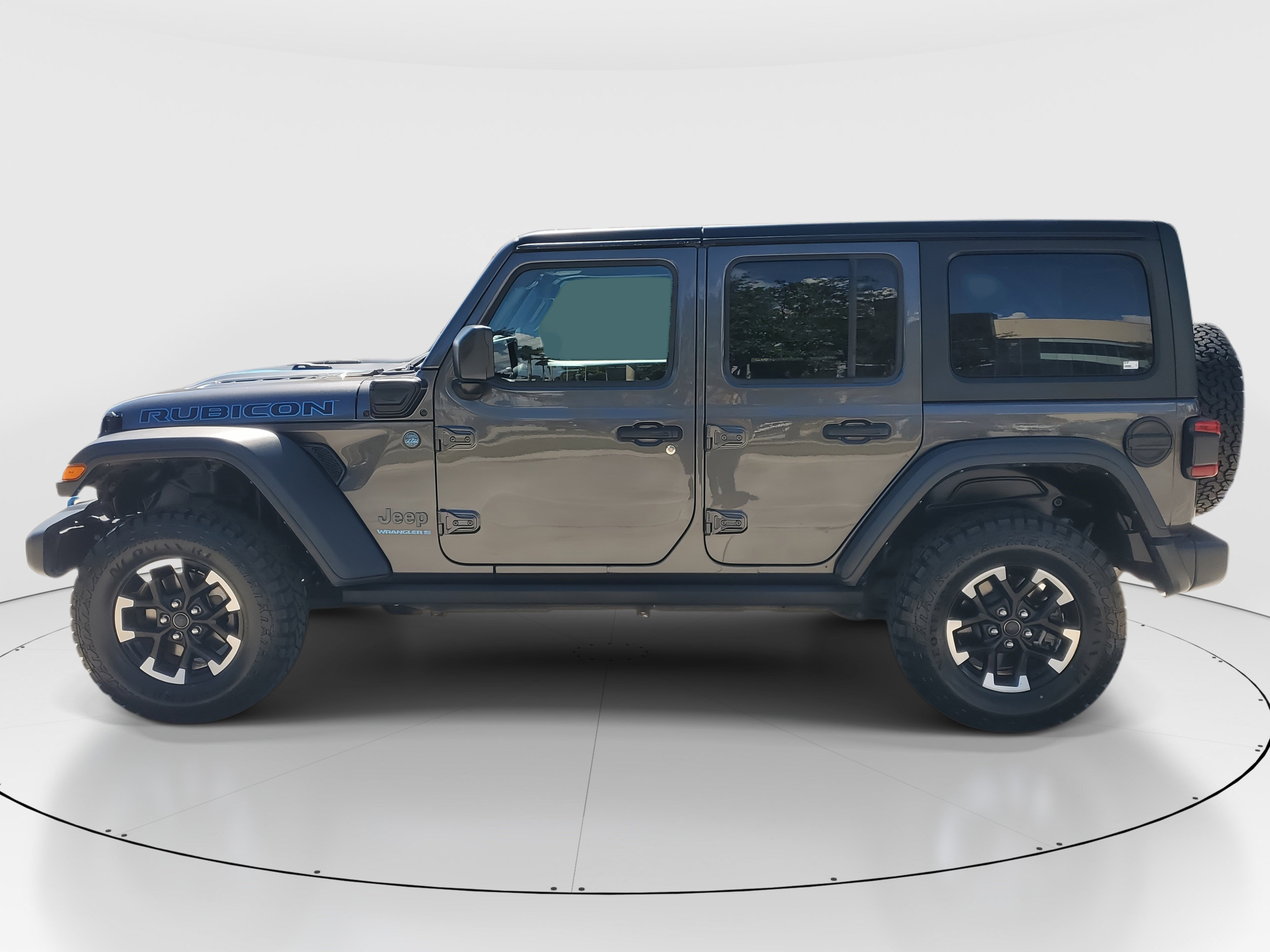 Used 2024 Jeep Wrangler Unlimited Rubicon 4xe image 6