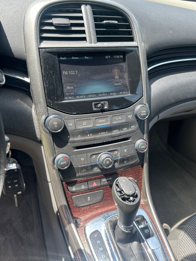 Used 2013 Chevrolet Malibu Eco w/ Power Convenience Package FWD image 11
