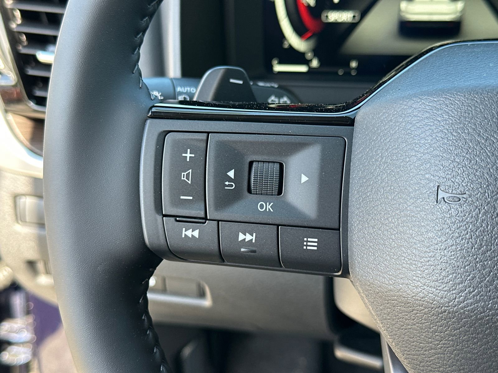 New 2026 Nissan Rogue Platinum w/ Platinum Premium Package image 25