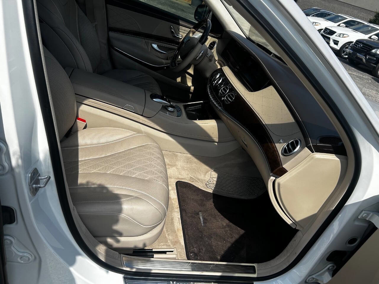 Used 2017 Mercedes-Benz S 550 Sedan image 16