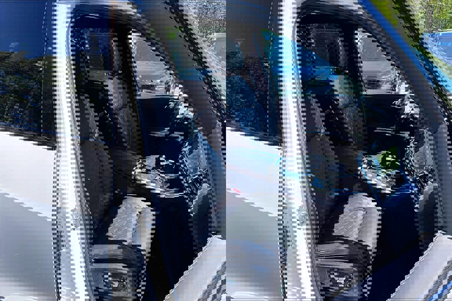 Certified 2024 BMW X5 xDrive40i w/ M Sport Package image 9