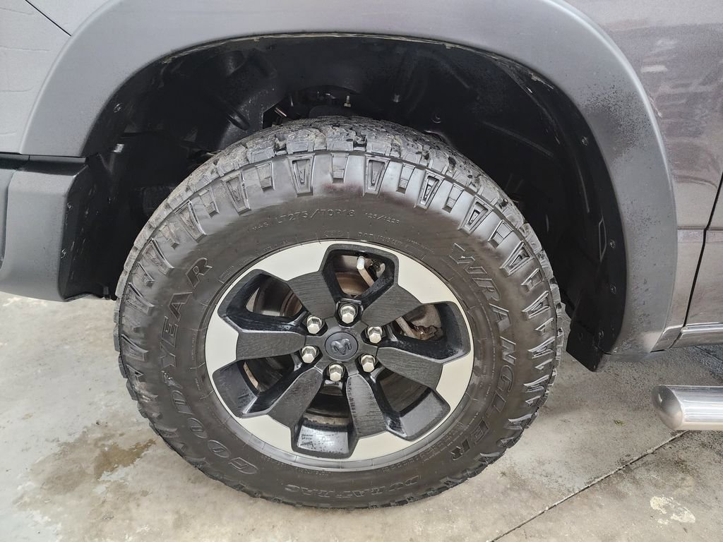 Used 2020 RAM 1500 Rebel AWD/4WD image 33