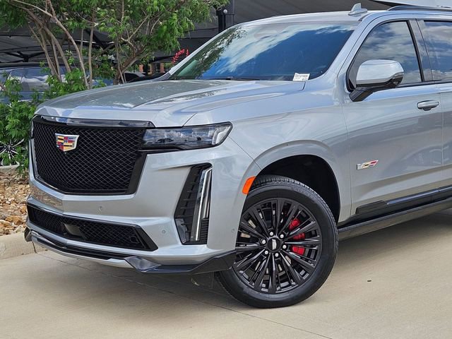 Certified 2024 Cadillac Escalade V w/ LPO, ONYX Package image 6