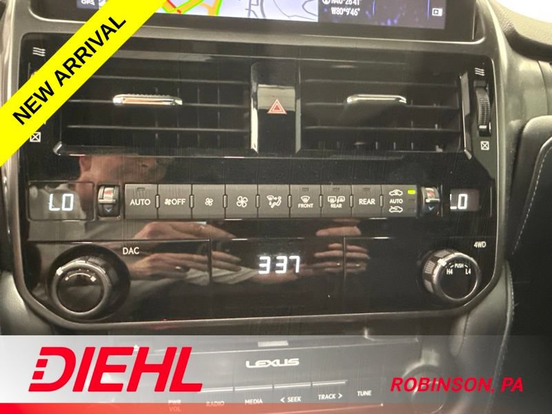 Used 2022 Lexus GX 460 w/ Black Line Special Edition AWD/4WD image 35
